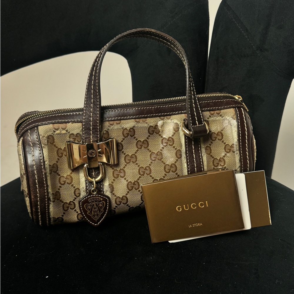 Gucci gg crystal bag, authentic and trendy in wonderful condition 🤍🎀